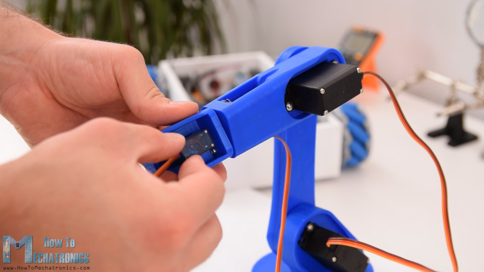 Arduino机器人-安装腕部关节伺服电机